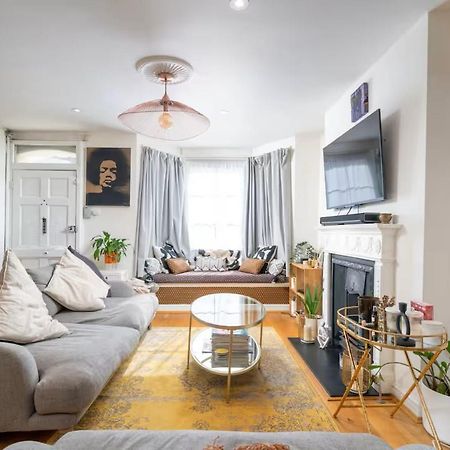 Charming Home In Shepherds Bush London Exterior photo
