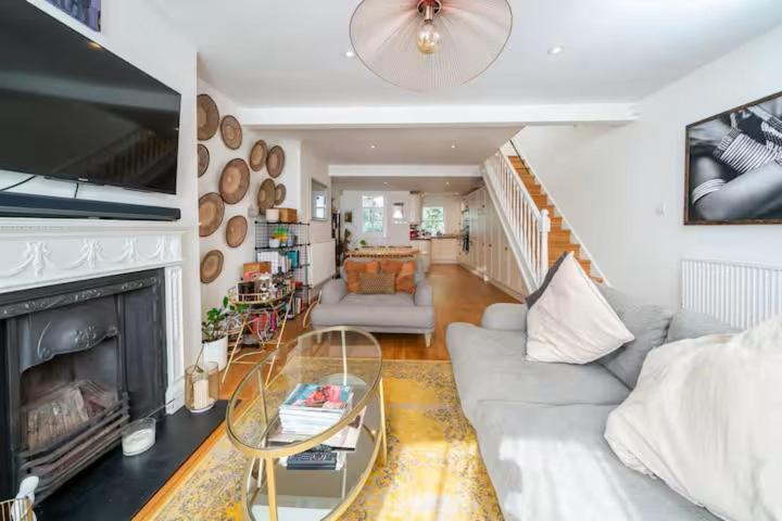 Charming Home In Shepherds Bush London Exterior photo